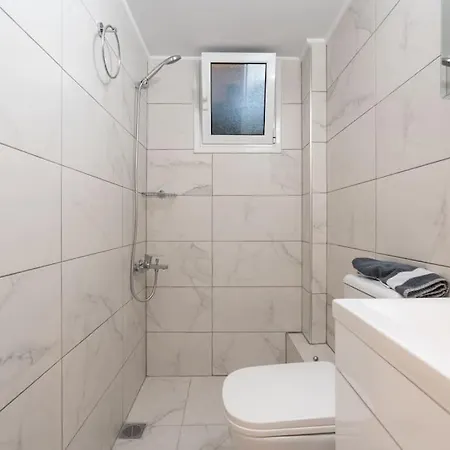 Apartment Metaxourgio 1st Floor *